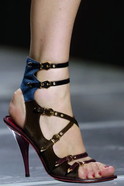 Look 3